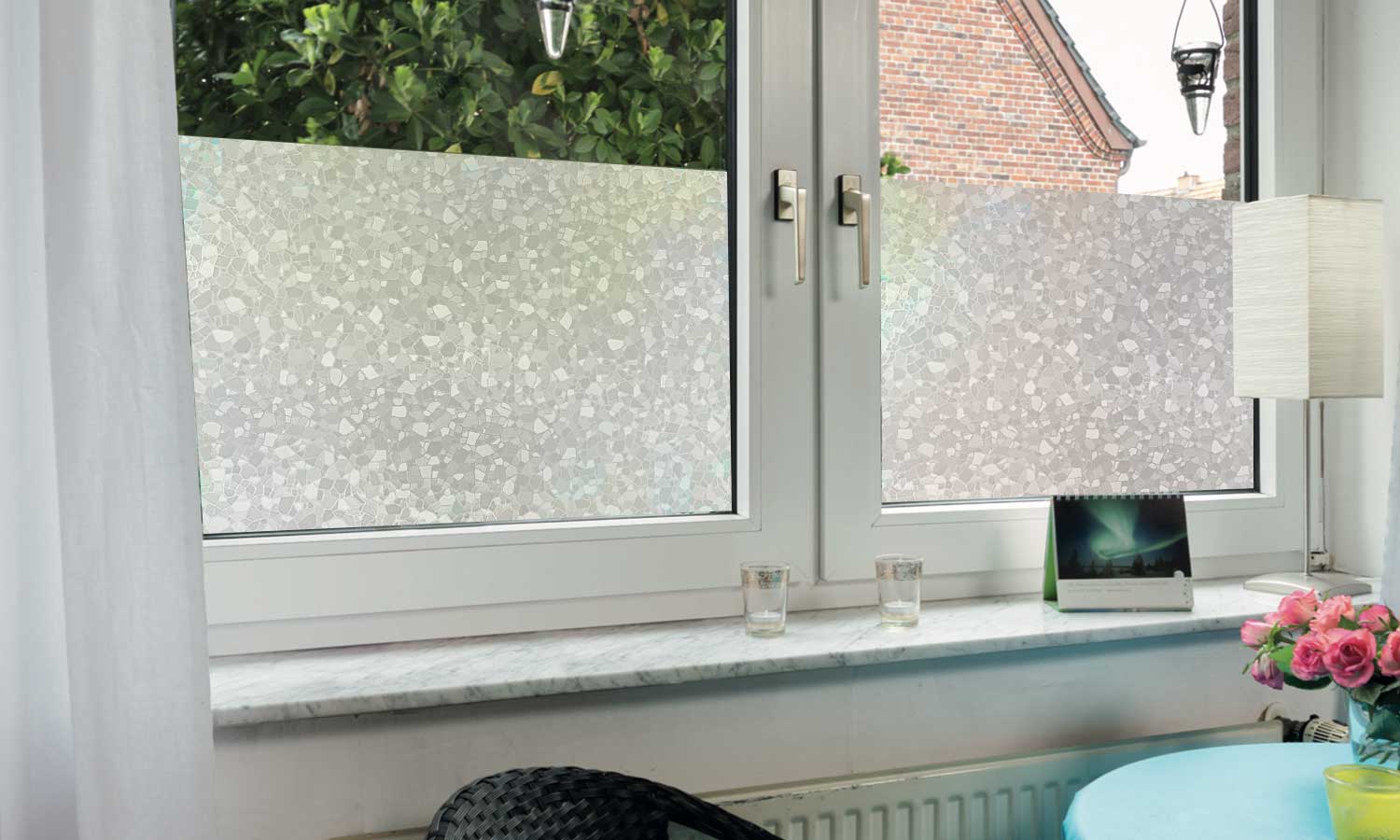 Peskana folija za okna
