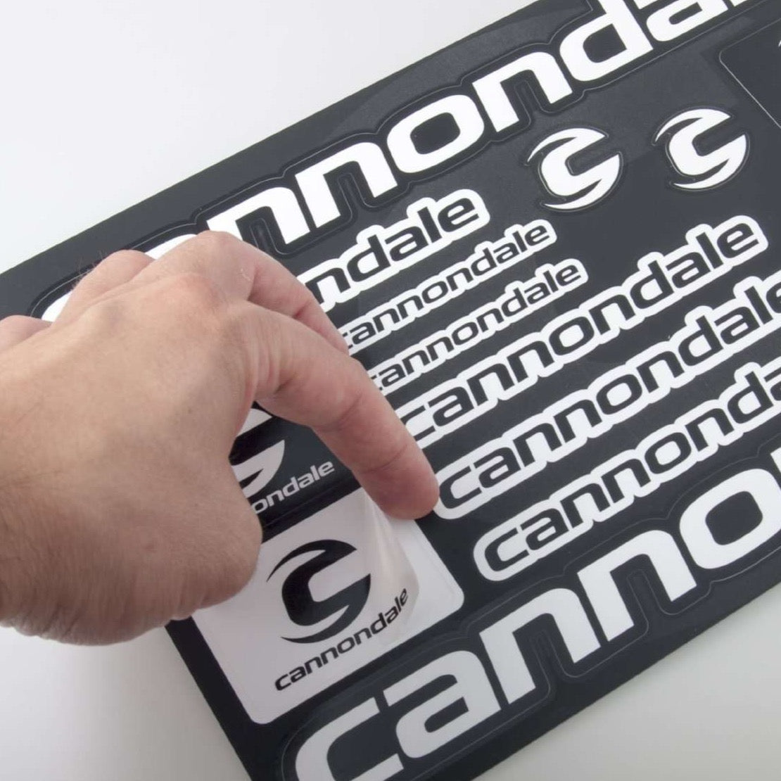 Cannondale samolepilne nalepke za kolesa - crno bijele - CC032B-Life-decor.si