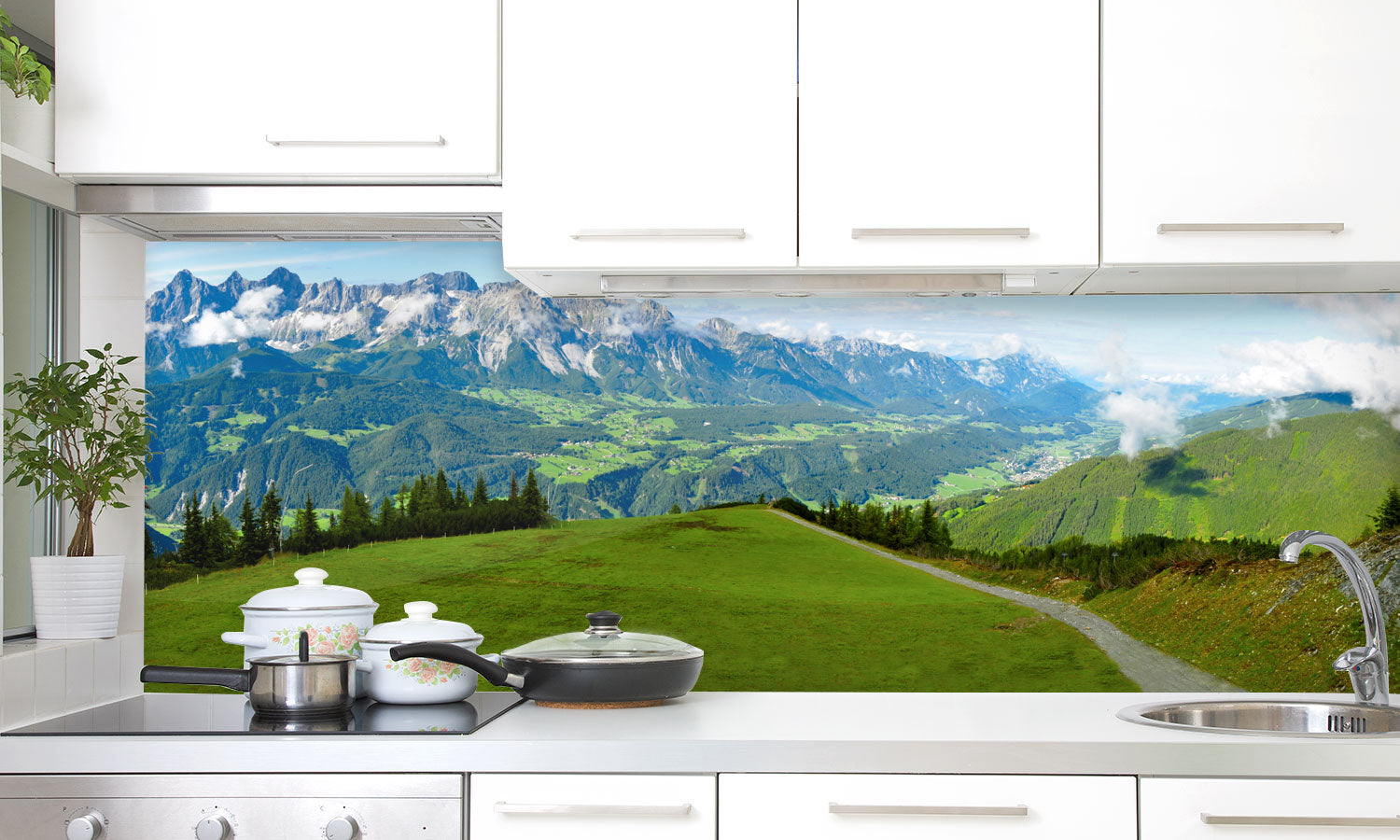 Plošče za kuhinje Alps panorama - PVC plošče / Pleksi steklo - s tiskom za kuhinjo, Zidne obloge PKU218-Life-decor.si