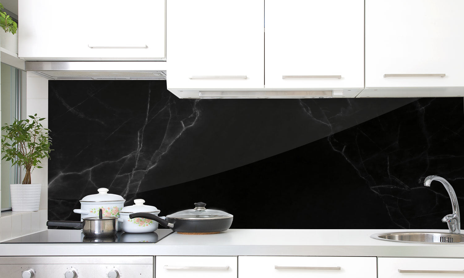 Plošče za kuhinje Black Marble stone - PVC plošče / Pleksi steklo - s tiskom za kuhinjo, Zidne obloge PKU055-Life-decor.si