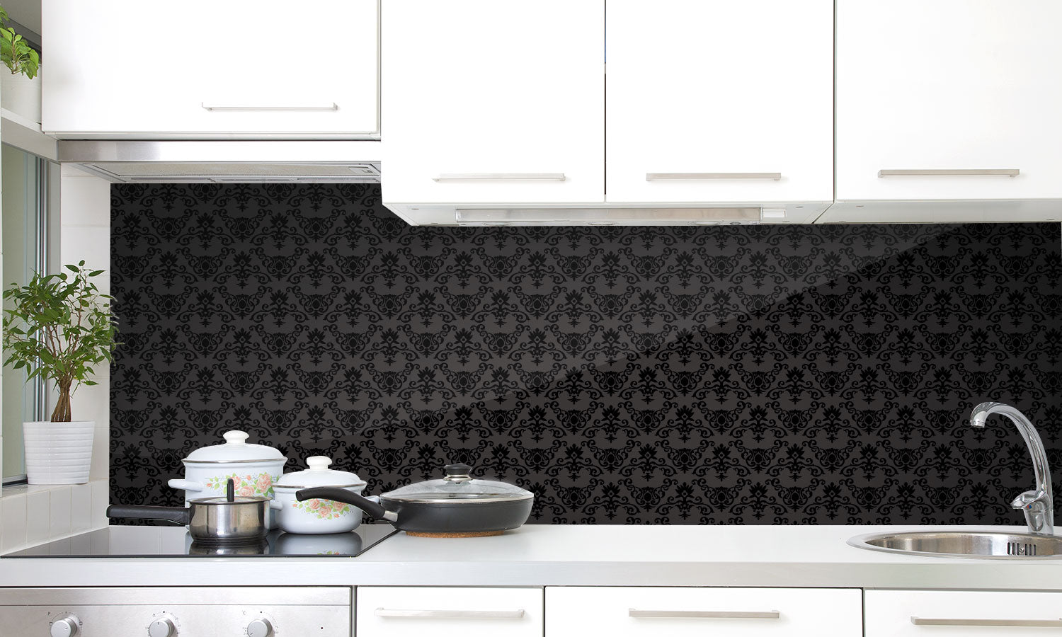 Plošče za kuhinje Black Seamless floral Pattern - PVC plošče / Pleksi steklo - s tiskom za kuhinjo, Zidne obloge PKU367-Life-decor.si