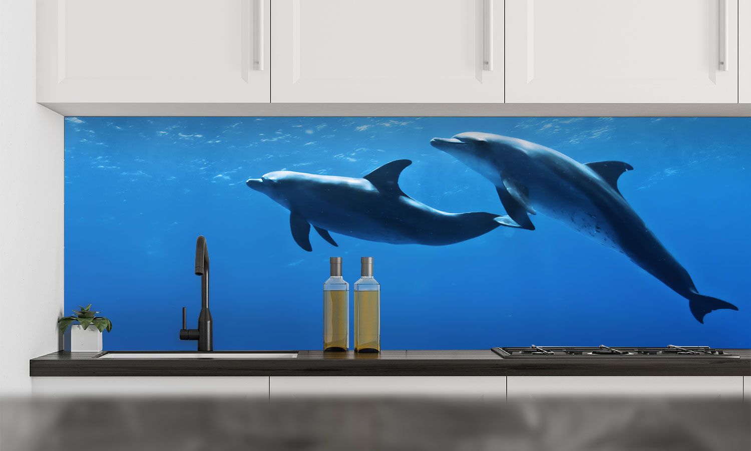 Plošče za kuhinje Dolphins underwater - PVC plošče / Pleksi steklo - s tiskom za kuhinjo, Zidne obloge PKU397-Life-decor.si