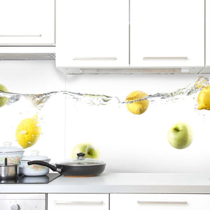 Plošče za kuhinje Floating fruit border - PVC plošče / Pleksi steklo - s tiskom za kuhinjo, Zidne obloge PKU160-Life-decor.si