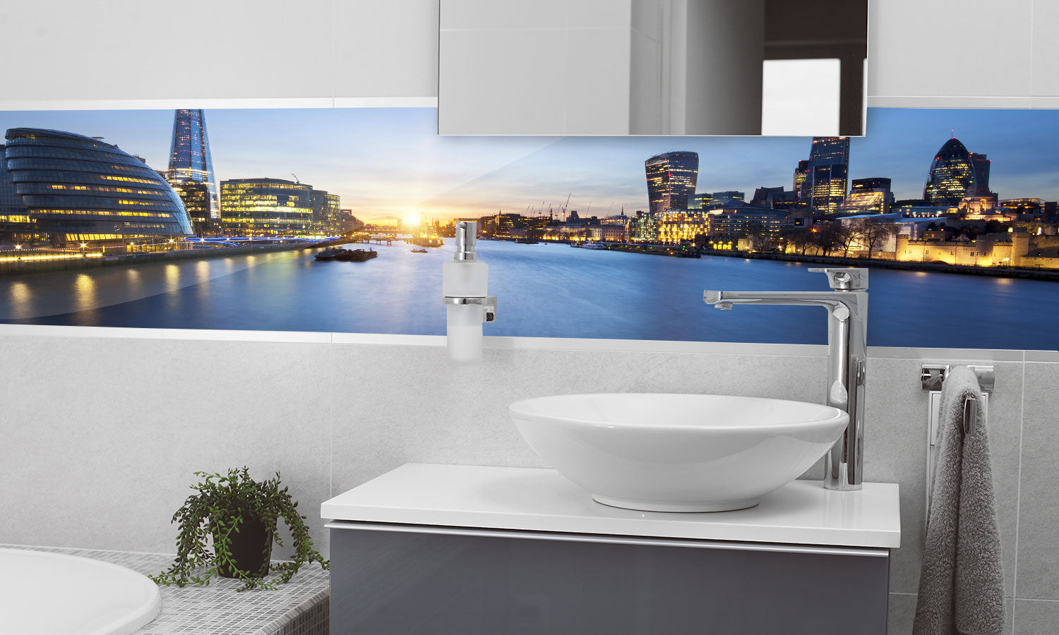 Plošče za kuhinje London skyline - PVC plošče / Pleksi steklo - s tiskom za kuhinjo, Zidne obloge PKU250-Life-decor.si