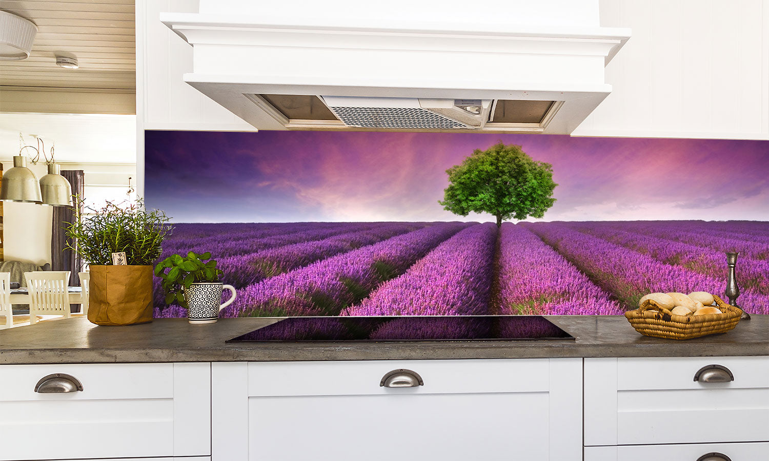 Plošče za kuhinje Stunning lavender field - PVC plošče / Pleksi steklo - s tiskom za kuhinjo, Zidne obloge PKU217-Life-decor.si