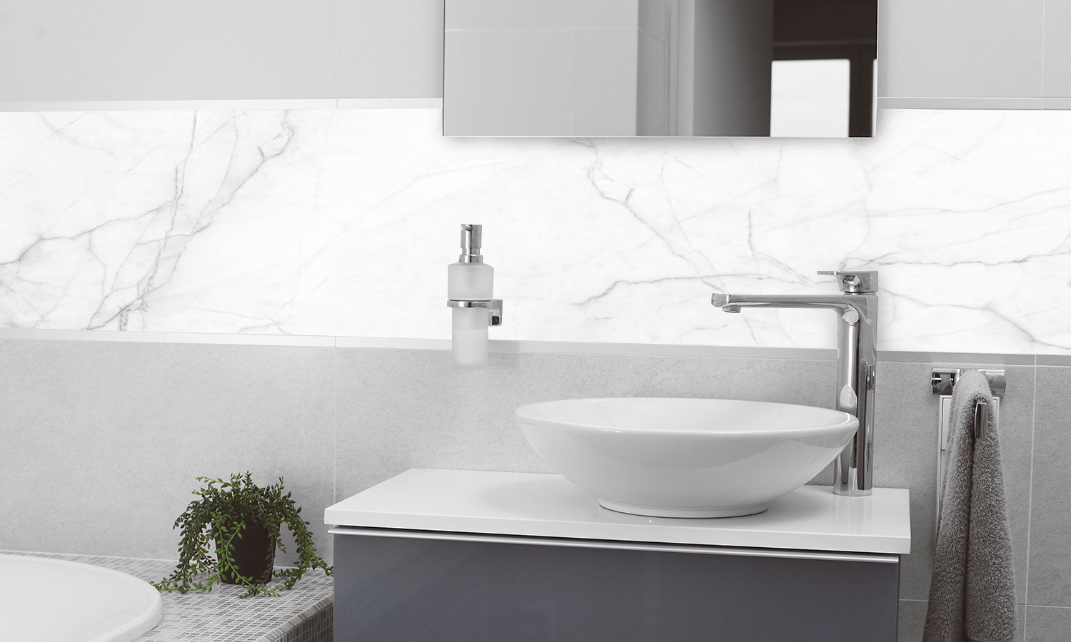 Plošče za kuhinje White marble stone - PVC plošče / Pleksi steklo - s tiskom za kuhinjo, Zidne obloge PKU050-Life-decor.si