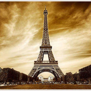 Samolepilne stenske Fototapeta Eiffel tower in Paris SW130-Life-decor.si