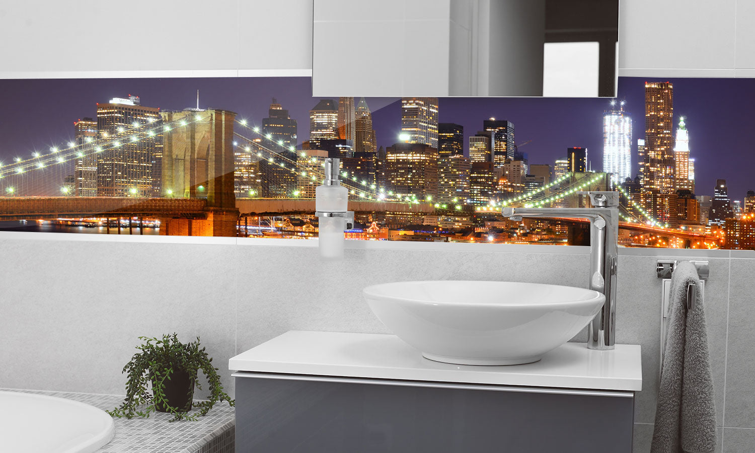 Stakla za kuhinje Manhattan Skyline - PVC plošče / Pleksi steklo - s tiskom za kuhinjo, Zidne obloge PKU301-Life-decor.si