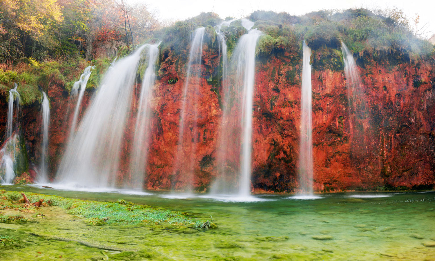 Stakla za kuhinje Plitvice Waterfalls - PVC plošče / Pleksi steklo - s tiskom za kuhinjo, Zidne obloge PKU309-Life-decor.si