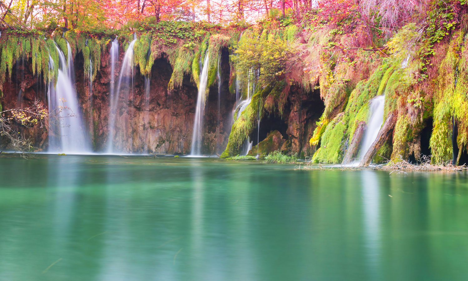 Stakla za kuhinje Plitvice Waterfalls - PVC plošče / Pleksi steklo - s tiskom za kuhinjo, Zidne obloge PKU310-Life-decor.si