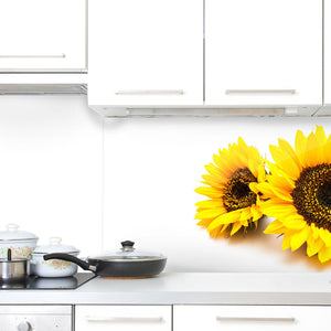 Stakla za kuhinje Sunflowers on the white background - PVC plošče / Pleksi steklo - s tiskom za kuhinjo, Zidne obloge PKU292-Life-decor.si