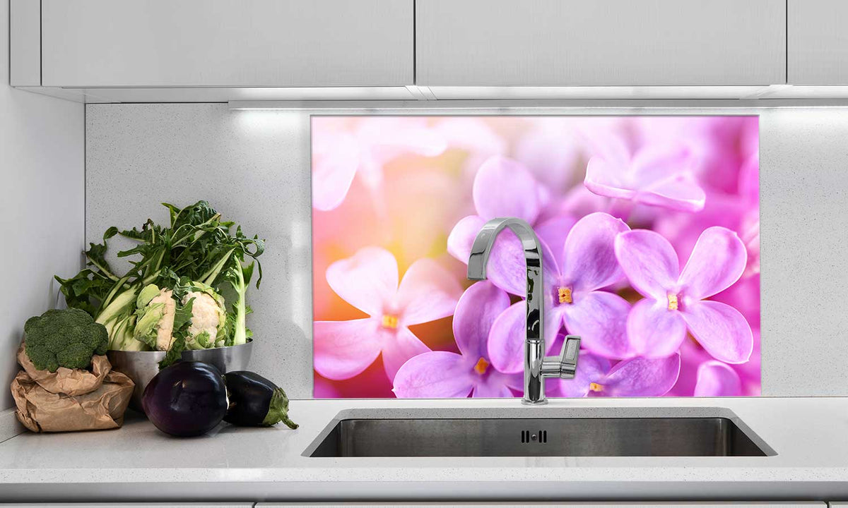 Zaštitnik od prskanja vodom Lilac flowers, kaljeno staklo - KA102