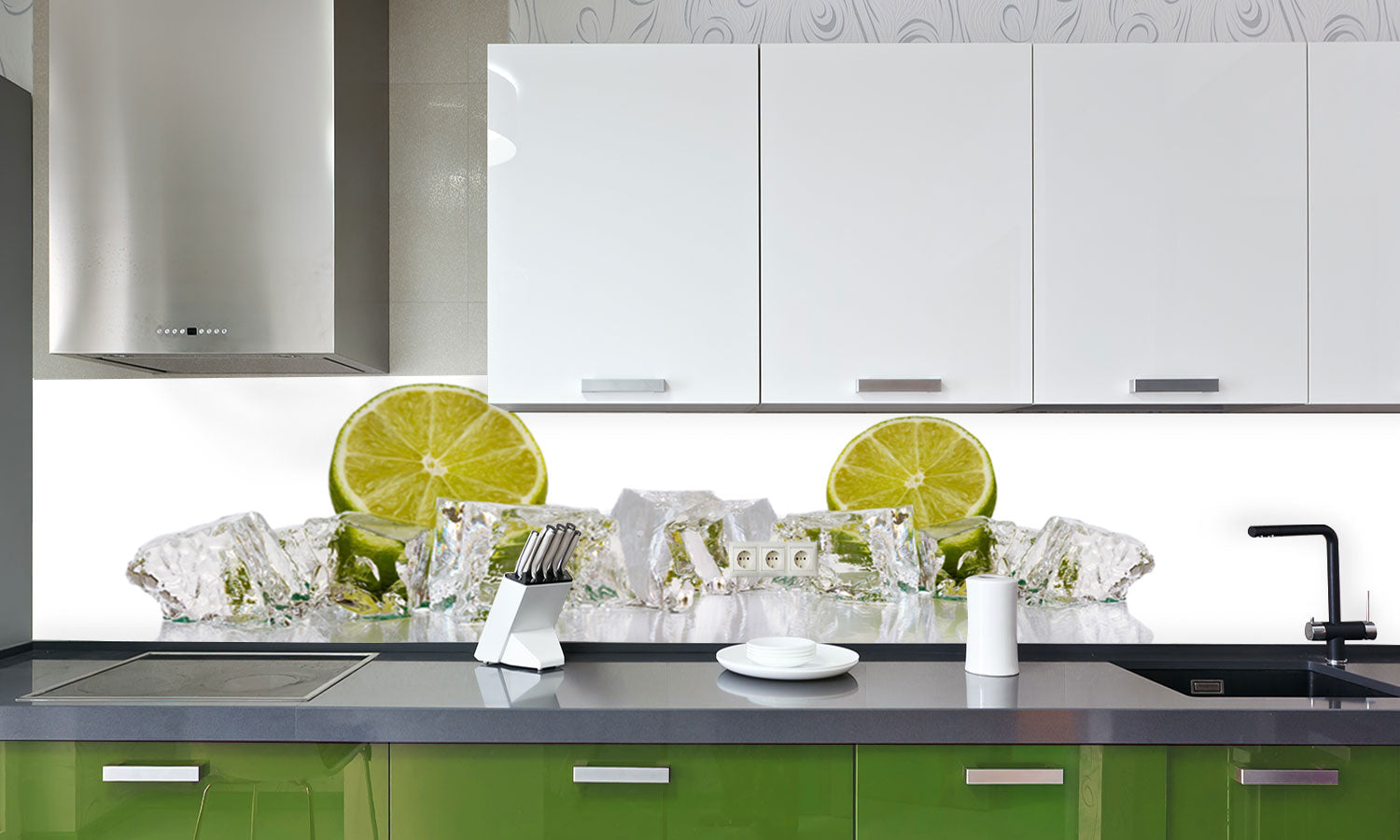 Kuhinjski paneli Ice cubes with lime - Pleksi steklo - s tiskom za kuhinjo, Stenske obloge PKU0166