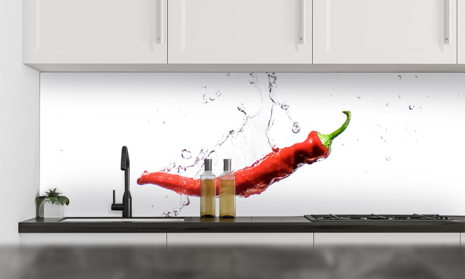 Kuhinjski paneli  Red hot chilli pepper - Stekleni / PVC plošče / Pleksi steklo - s tiskom za kuhinjo, Stenske obloge PKU0176 - Life-decor.si