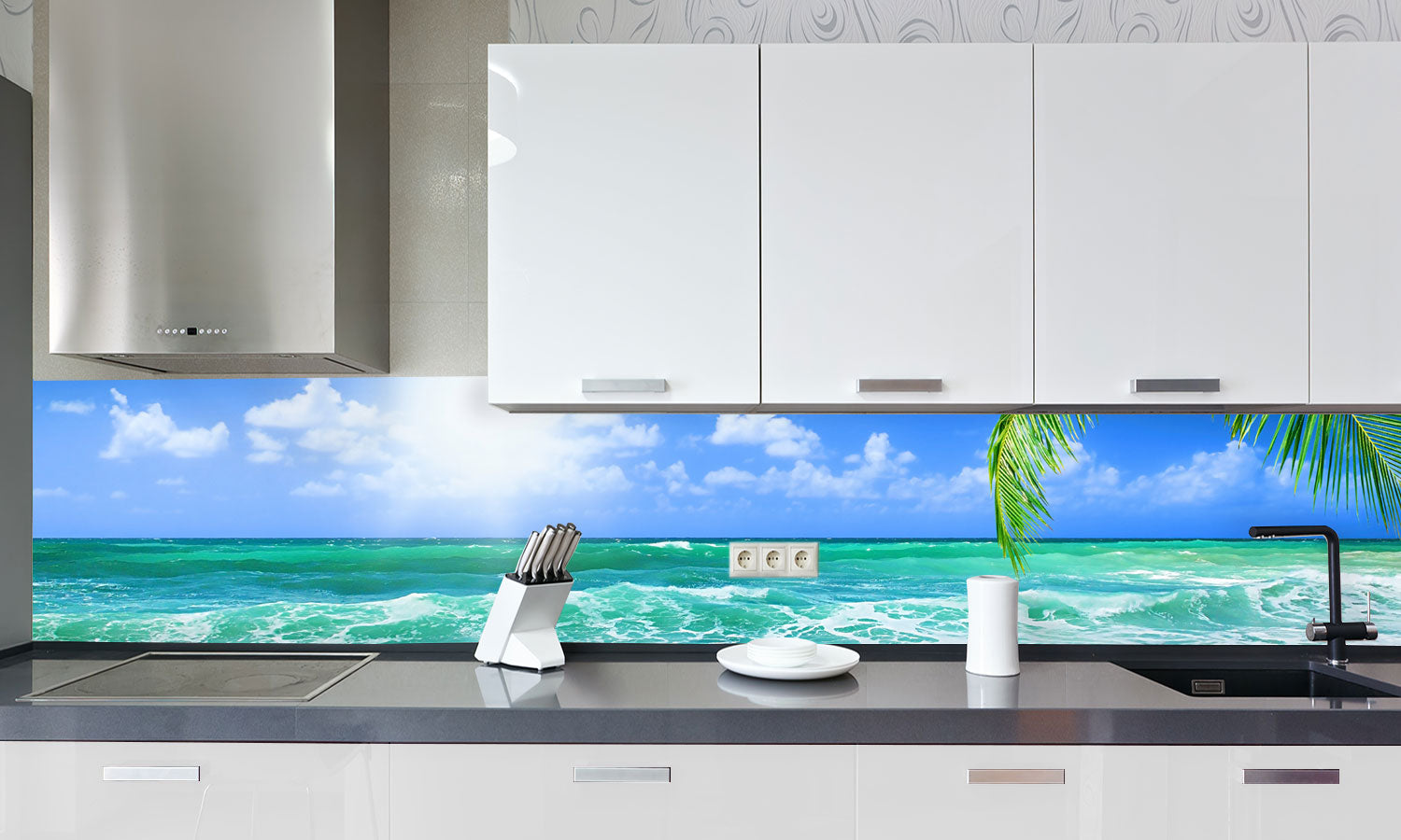 Kuhinjski paneli Beautiful beach - Stekleni / PVC plošče / Pleksi steklo - s tiskom za kuhinjo, Stenske obloge PKU0232 - Life-decor.si