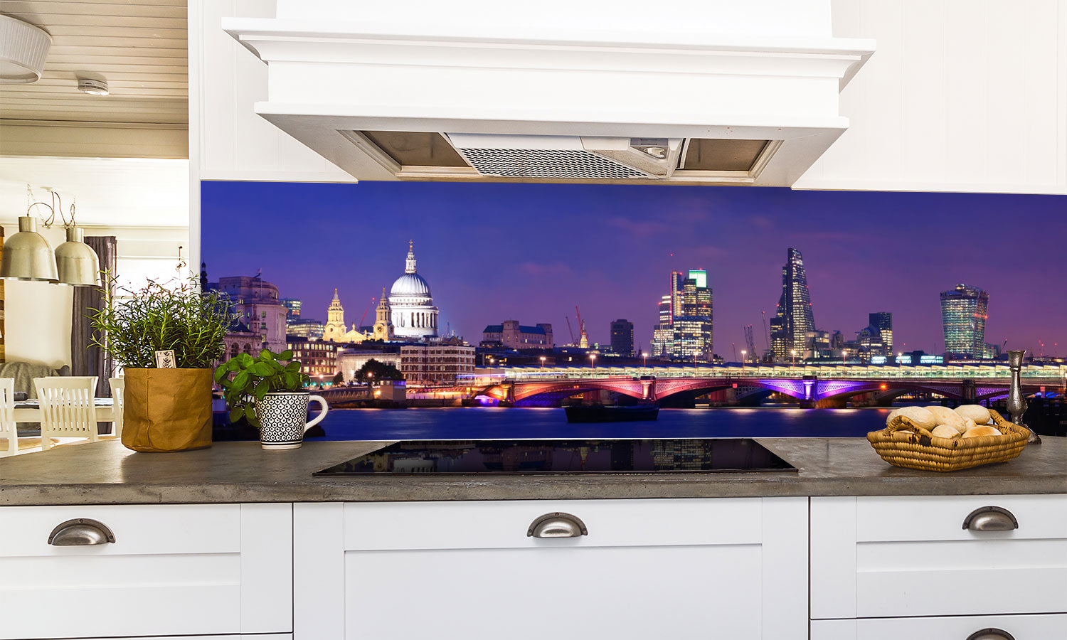 Kuhinjski paneli London night - Pleksi steklo - s tiskom za kuhinjo, Stenske obloge PKU0240