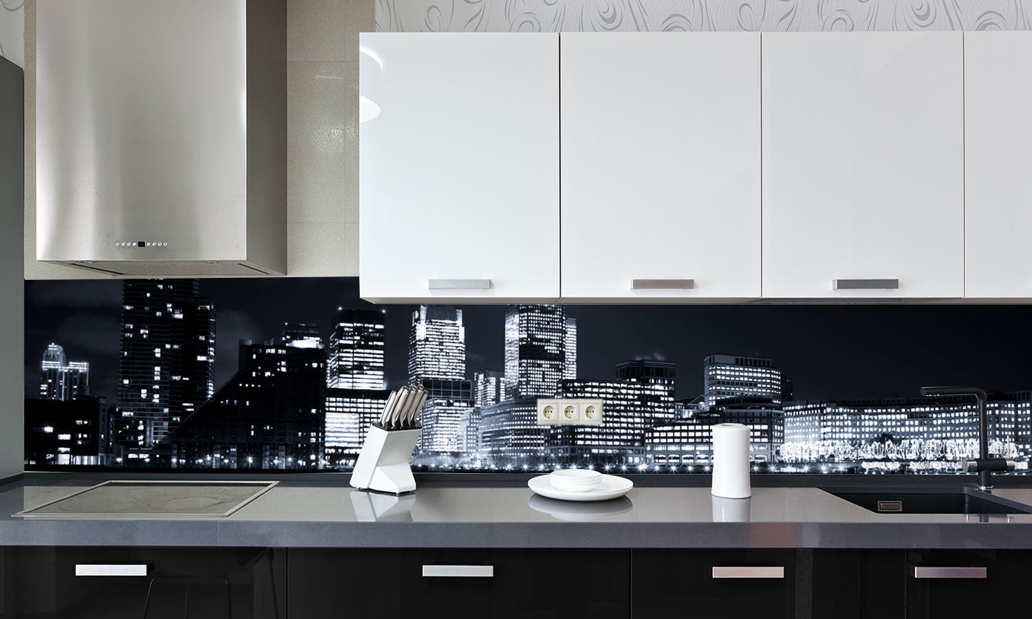 Kuhinjski paneli City of London - Stekleni / PVC plošče / Pleksi steklo - s tiskom za kuhinjo, Stenske obloge PKU0244 - Life-decor.si