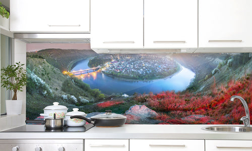 Kuhinjski paneli Dniester River - Stekleni / PVC plošče / Pleksi steklo - s tiskom za kuhinjo, Stenske obloge PKU0268 - Life-decor.si