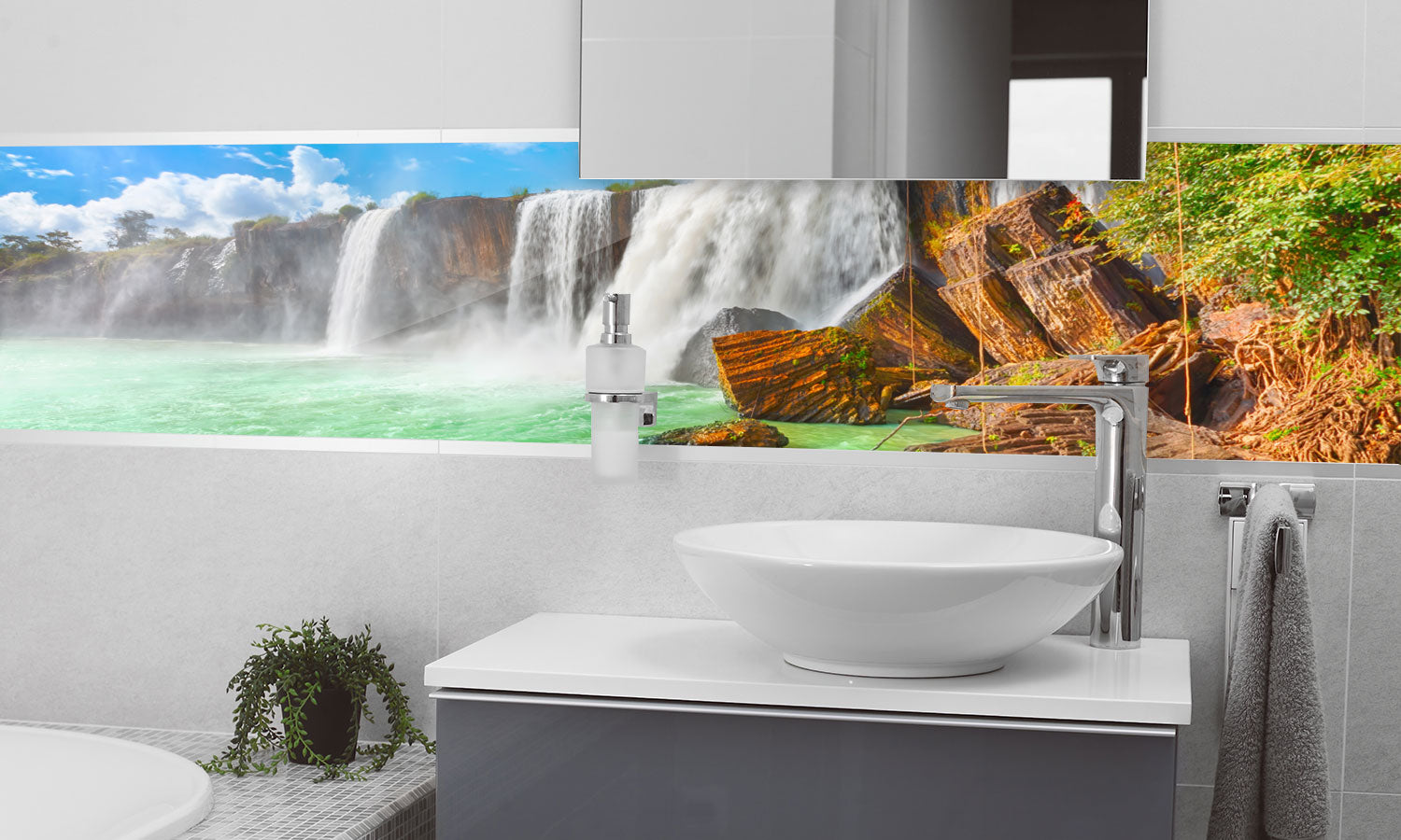 Kuhinjski paneli Dry Nur waterfall - Pleksi steklo - s tiskom za kuhinjo, Stenske obloge PKU0312