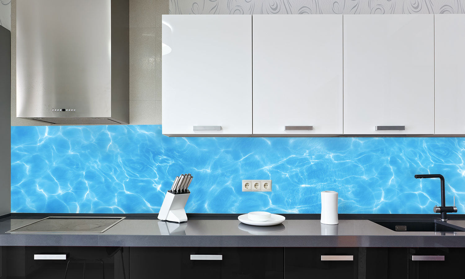 Kuhinjski paneli  Pool water - Stekleni / PVC plošče / Pleksi steklo - s tiskom za kuhinjo, Stenske obloge PKU0381 - Life-decor.si