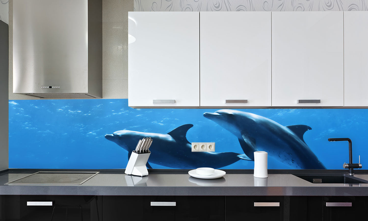 Kuhinjski paneli  Dolphins underwater - Stekleni / PVC plošče / Pleksi steklo - s tiskom za kuhinjo, Stenske obloge PKU0397 - Life-decor.si